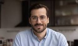 🧍‍♂️ Carlos M. – 45 años, Técnico Mecánico